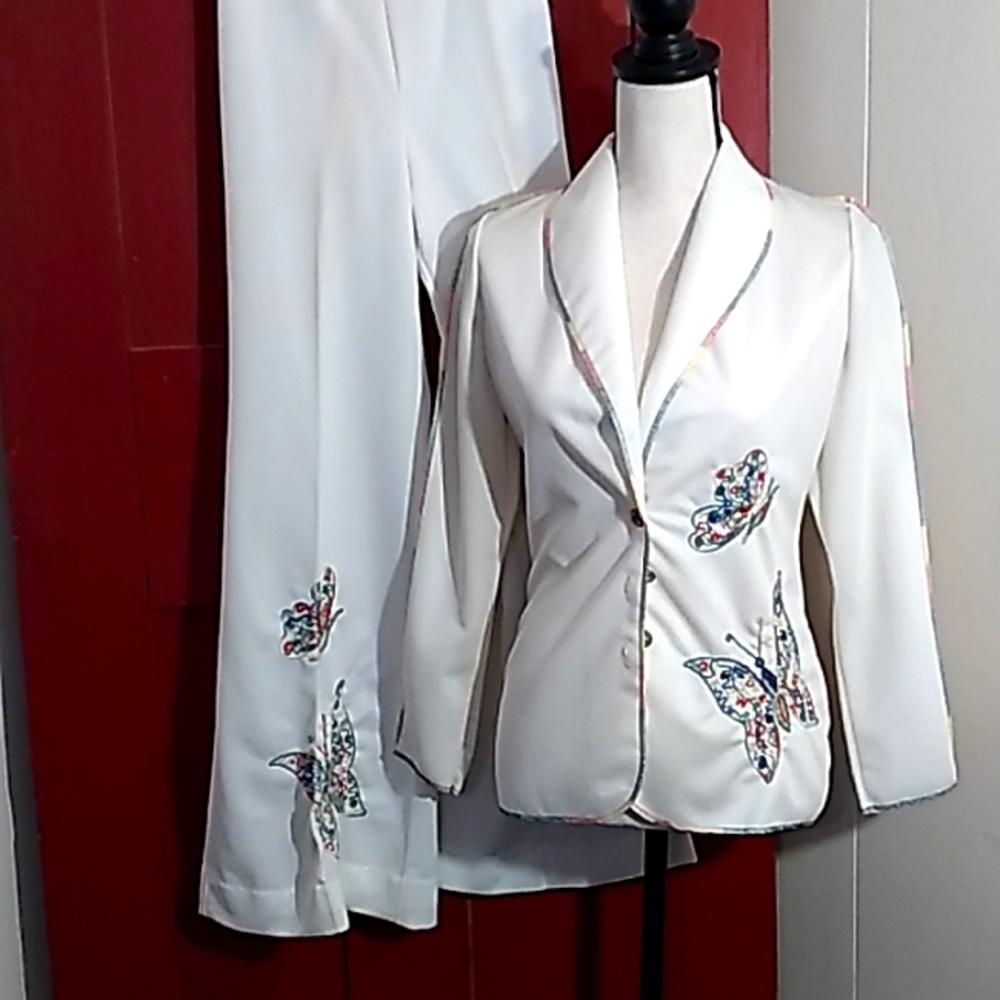 Beautiful Vintage Pant Suit